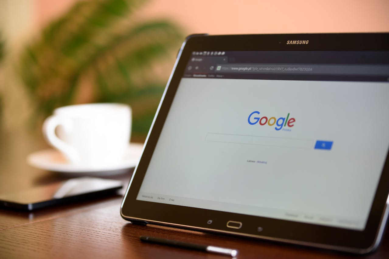 Google All Set to Roll Out Blue Tick Feature